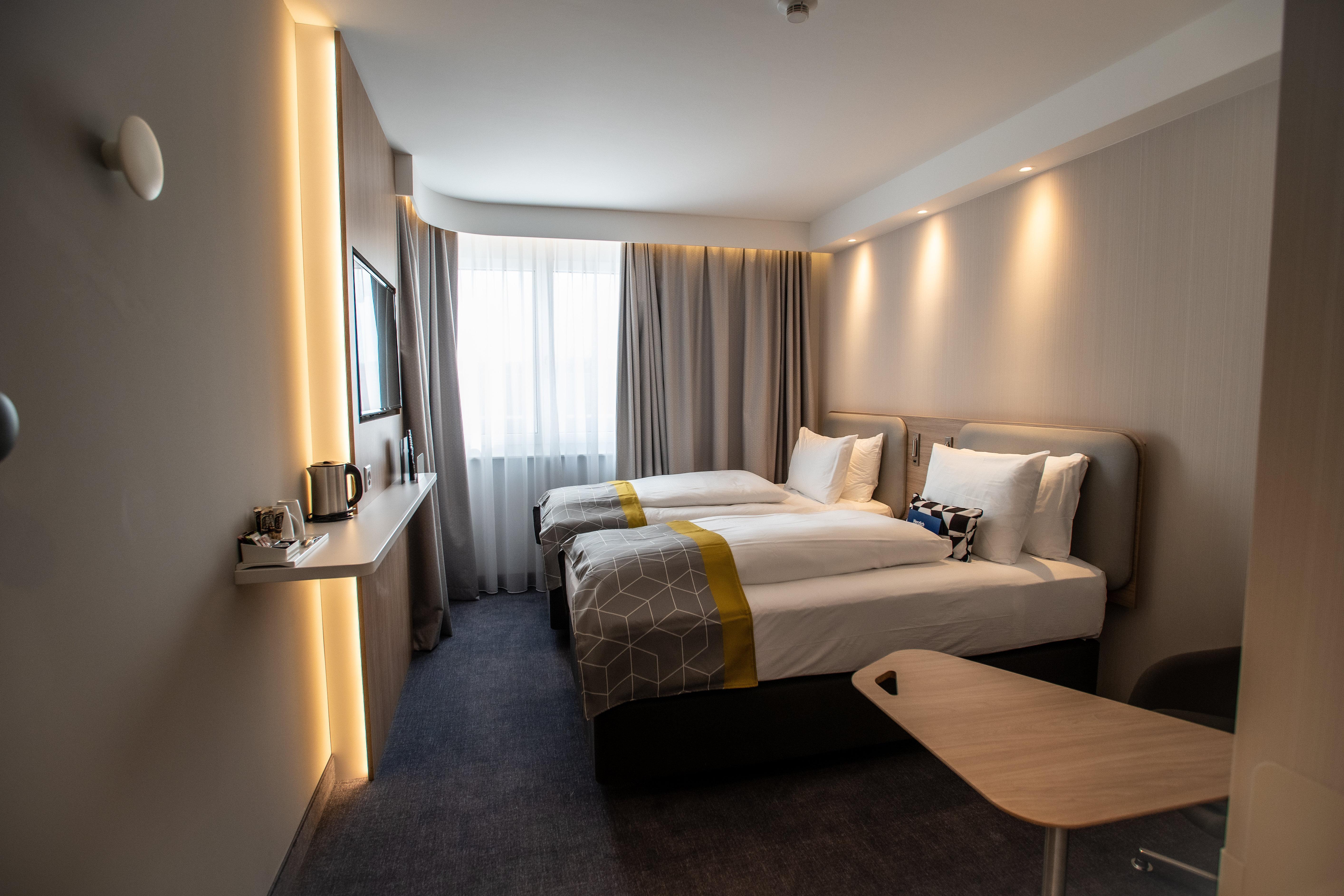 Express - - Oftringen By Ihg